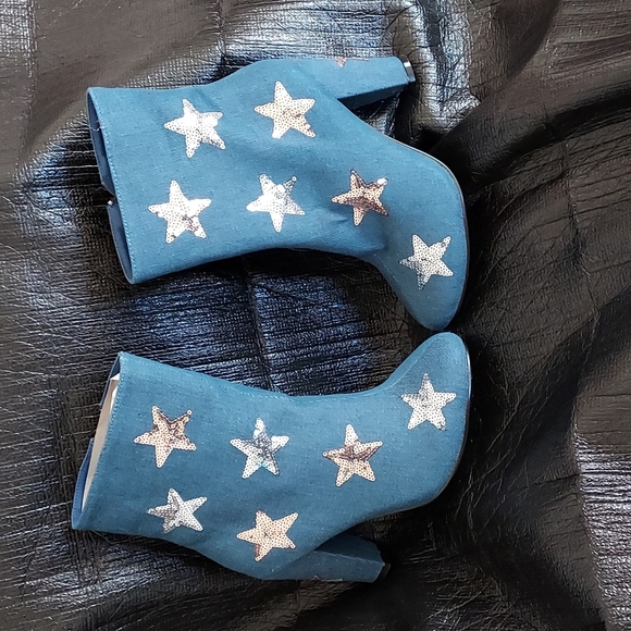 Ashley Stewart Shoes - Cowgirl Carter COWBOY FANS 🐎👢 NEW  STAR DENIM BOOTS Blue